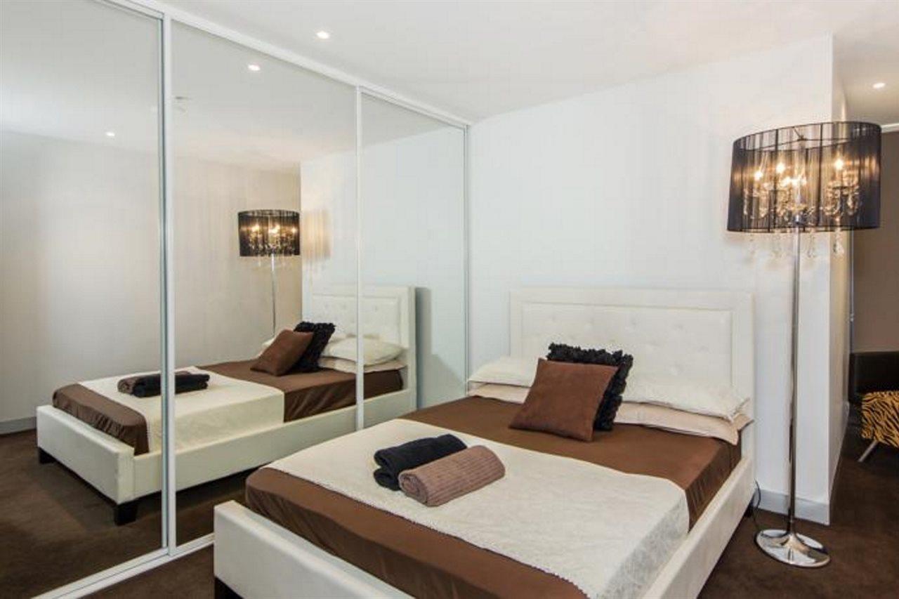Abc Accommodation- Flinders Street Melbourne Exterior photo